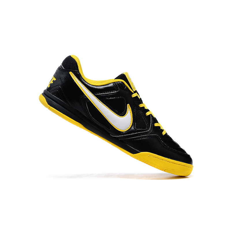 Supreme x Nike SB Gato IC Futsal - Preto e Amarelo